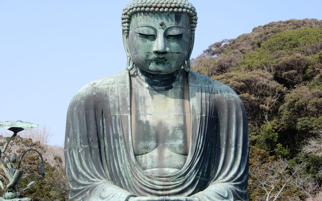 Daibutsu-Big-Bronze-Buddha-Kamakura